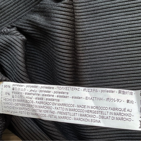 Zara Cut out shoulder short sleeves Black cold shoulder small - Picture 8 of 11